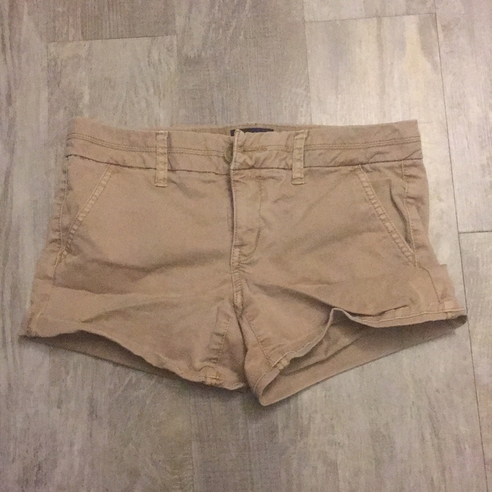 Khaki AE shorts sz 4
